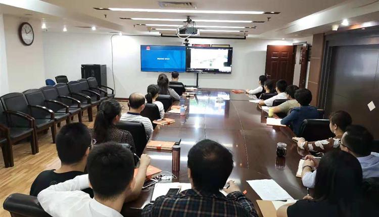 省旅控集團組織觀(guān)看《兩學(xué)一做電視夜?！? />
                                    </div>
                                    
                                    <div   id=