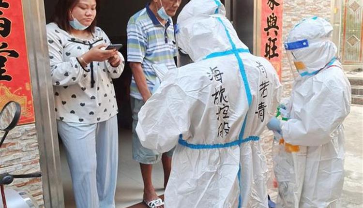 【平凡力量|旅控戰“疫”人物志⑤】貢獻志愿力量 筑起守護之墻——肖若青：一起努力，海南會(huì )好，彼此理解，守望相助